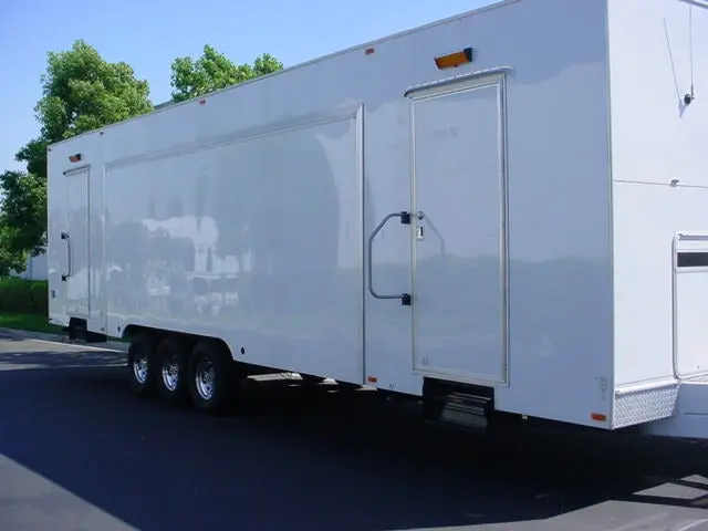 35' Support Trailer 1