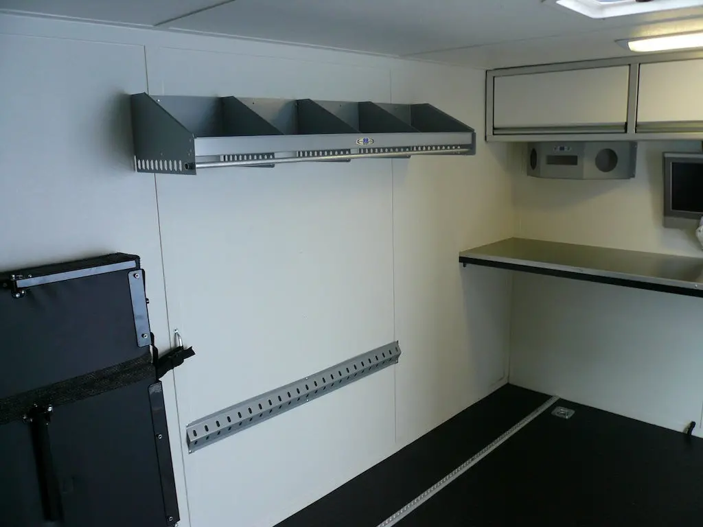 20' Race Trailer 02 1