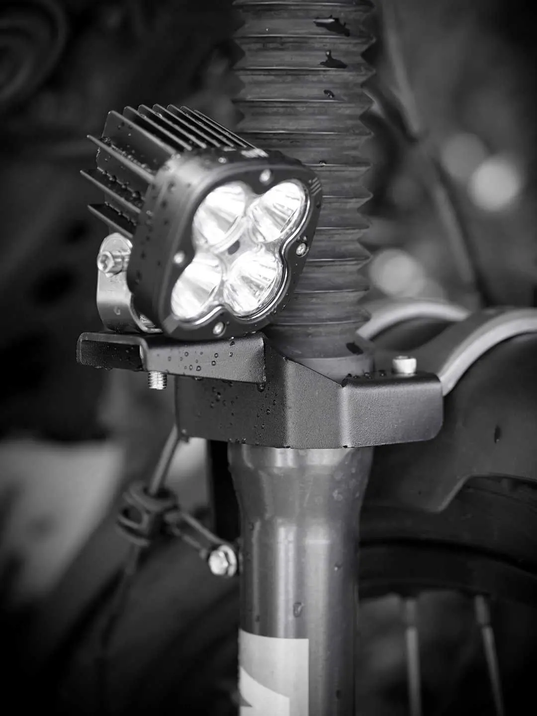 Legundary Interceptor Foglight Mount Set 1