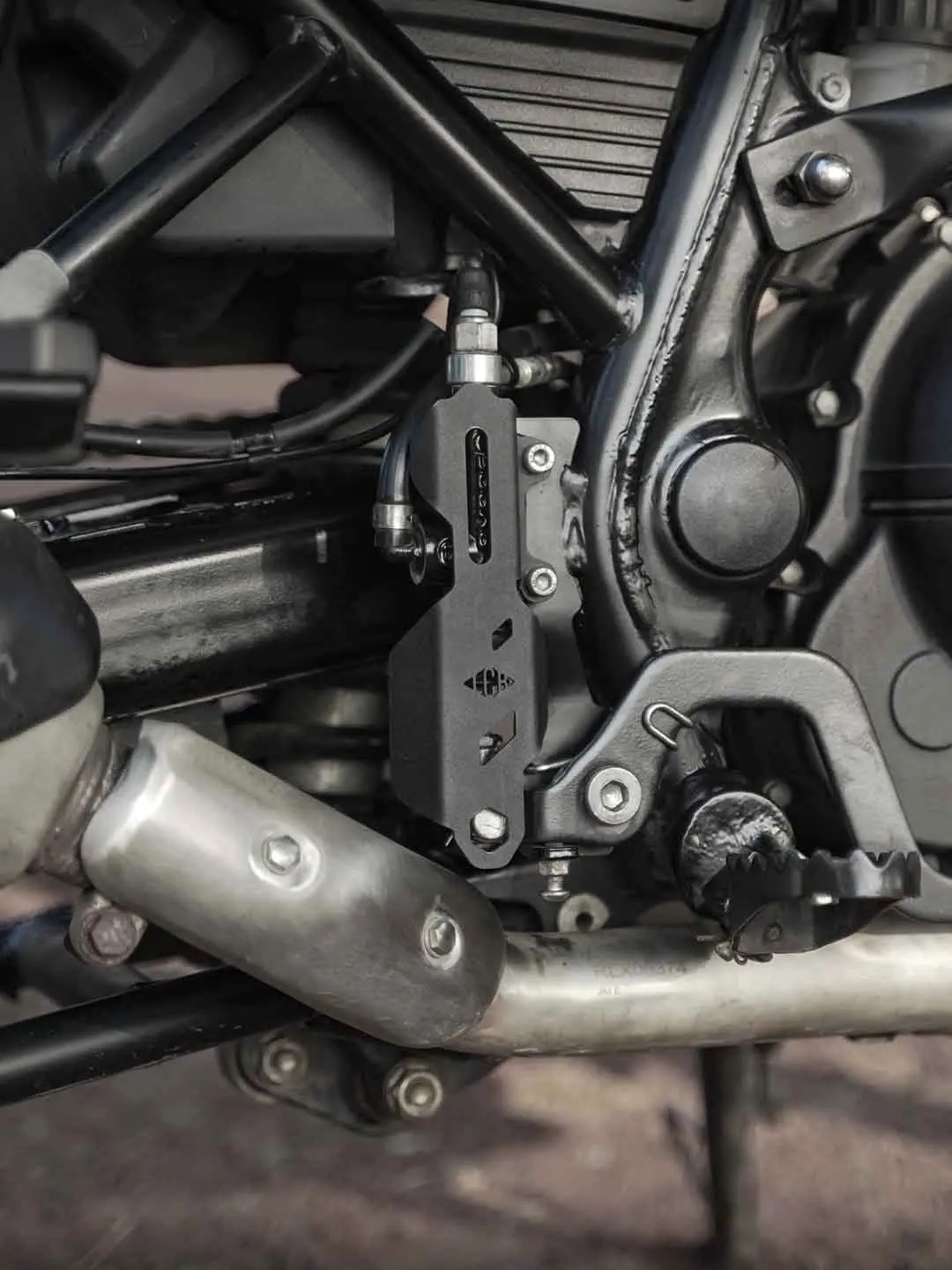 Legundary Himalayan Master Cylinder Guard Black 1
