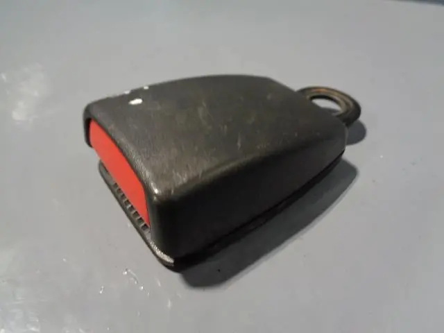 Discovery 2 Seat Belt Clasp Near Side Rear 6 And 7 Dickie Seat Land Rover 1