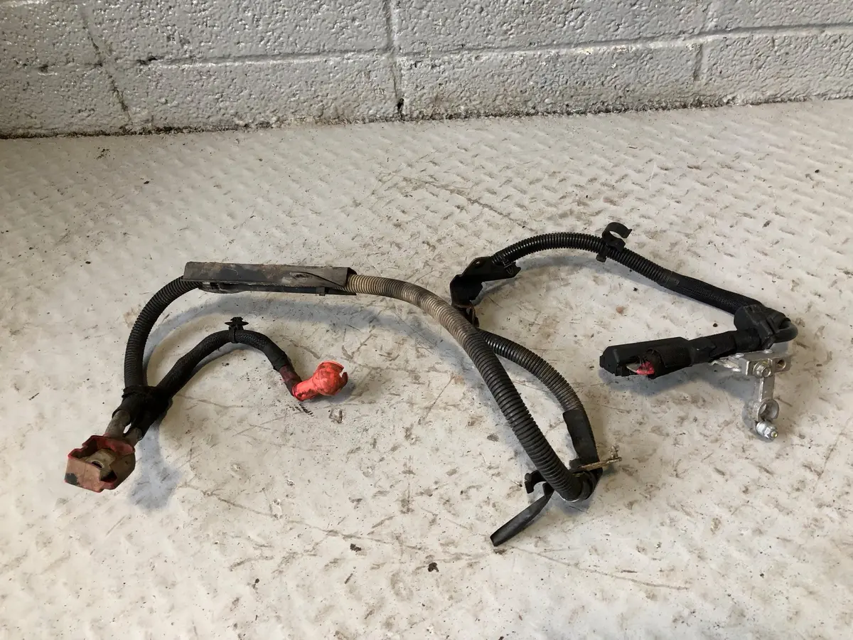 Discovery 4 Positive Battery Loom With Clamp 3.0 Tdv6 Land Rover K19085 1