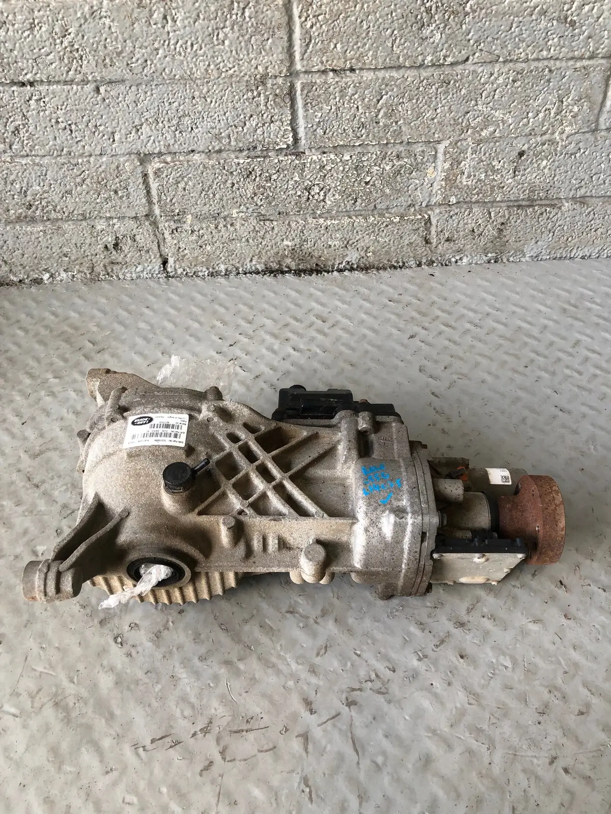 Discovery Sport Rear Diff Gj32-4N053-Ac L550 Gen 5 Land Rover 2014 To 2017 1