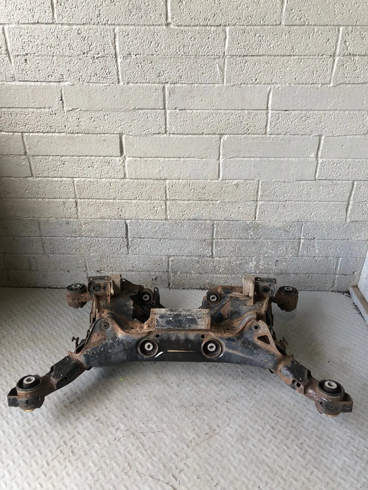 Discovery Sport Rear Subframe Diff Carrier L550 Land Rover 2014 To 2019 L14075 1