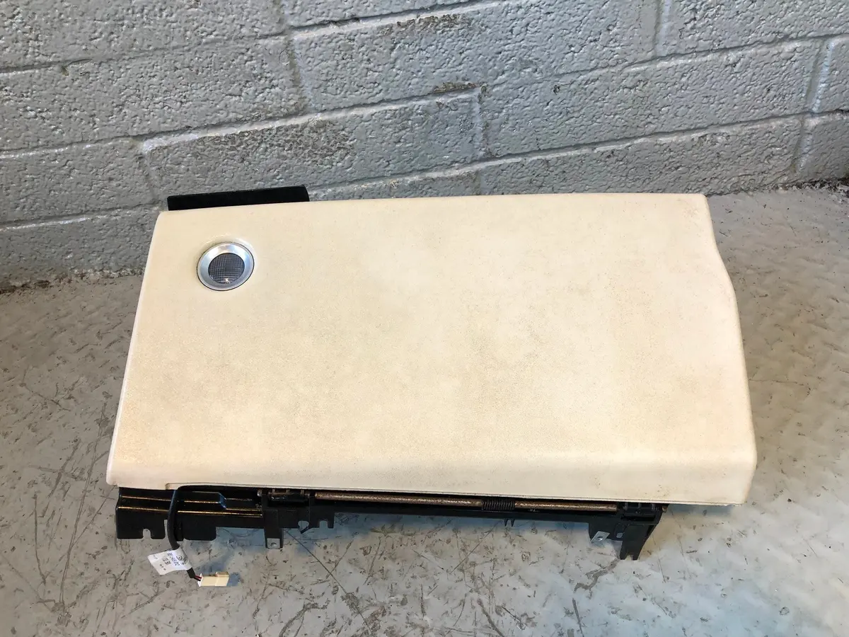 Range Rover L322 Glove Box Lower In Ivory Ffb500910 2009 To 2012 R27115 1