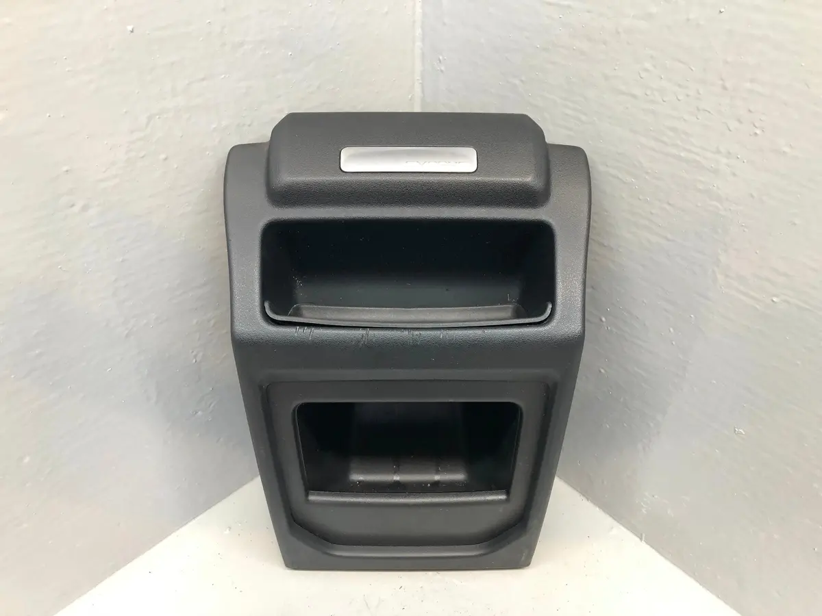Range Rover Evoque Centre Console Rear Panel Storage Bj32-04569-Aa L538 1