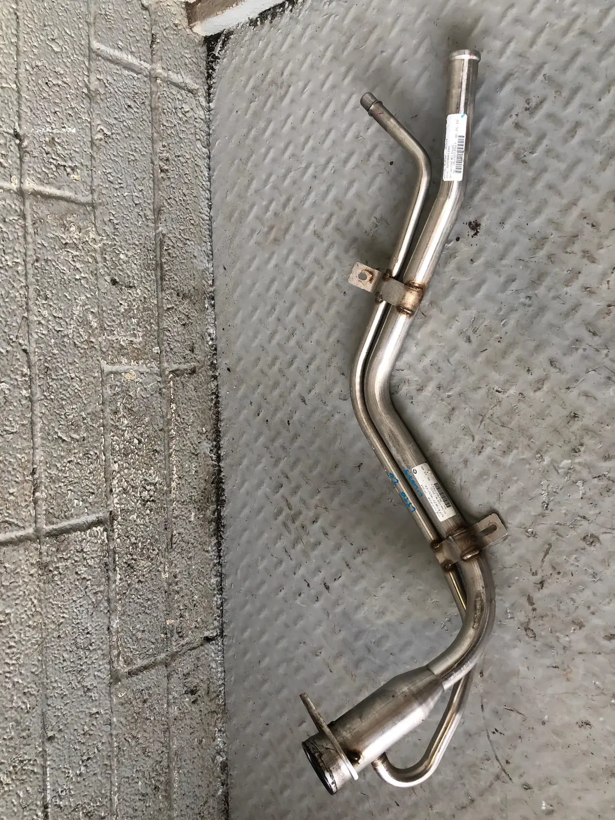 Discovery Sport Fuel Filler Neck Pipe 2.0 D L550 Land Rover 2014 To 2025 1