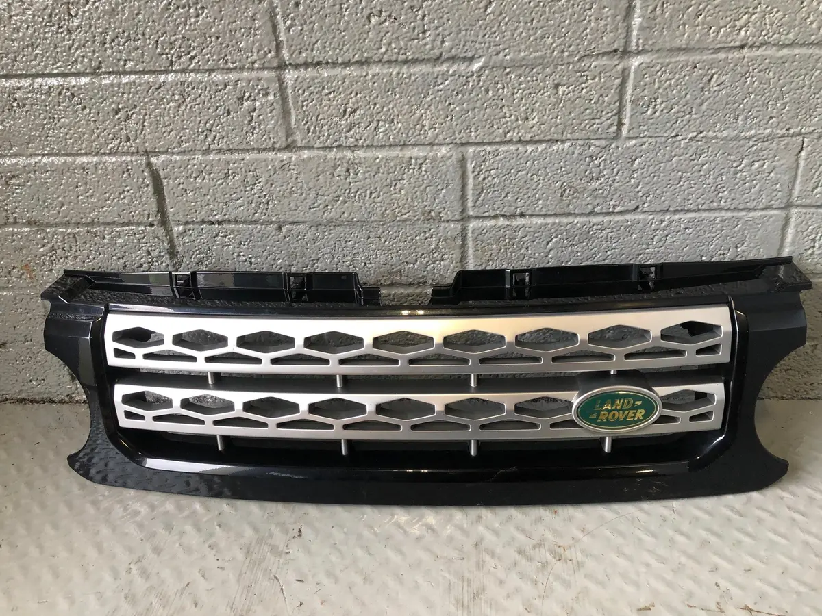 Discovery 4 Grille Front Santorini Black Land Rover 2009 To 2016 K30075 1