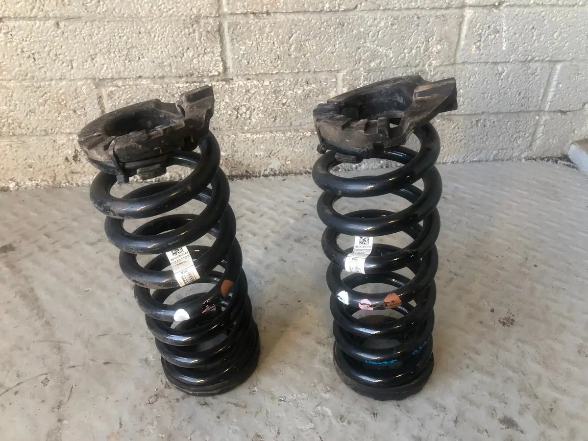 Discovery Sport Coil Springs Pair Of Rear Suspension Land Rover 2014 To 2019 1
