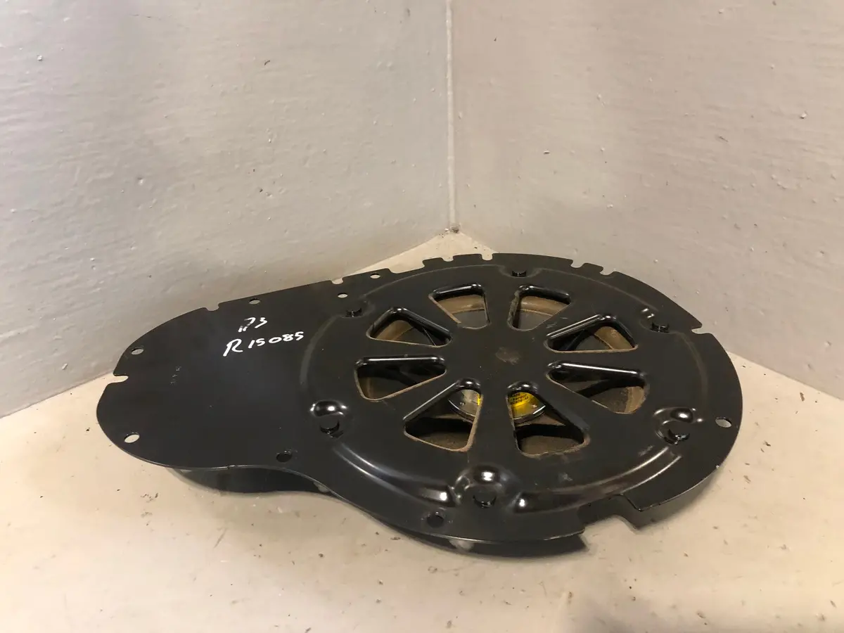 Discovery 3 Tailgate Subwoofer Speaker 5H32-18C979-Ab Land Rover 2004 To 2009 1
