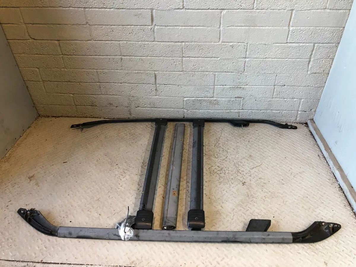Freelander 2 Roof Rails Pair Of With Cross Bar Land Rover 2006 To 2011 R06115 1