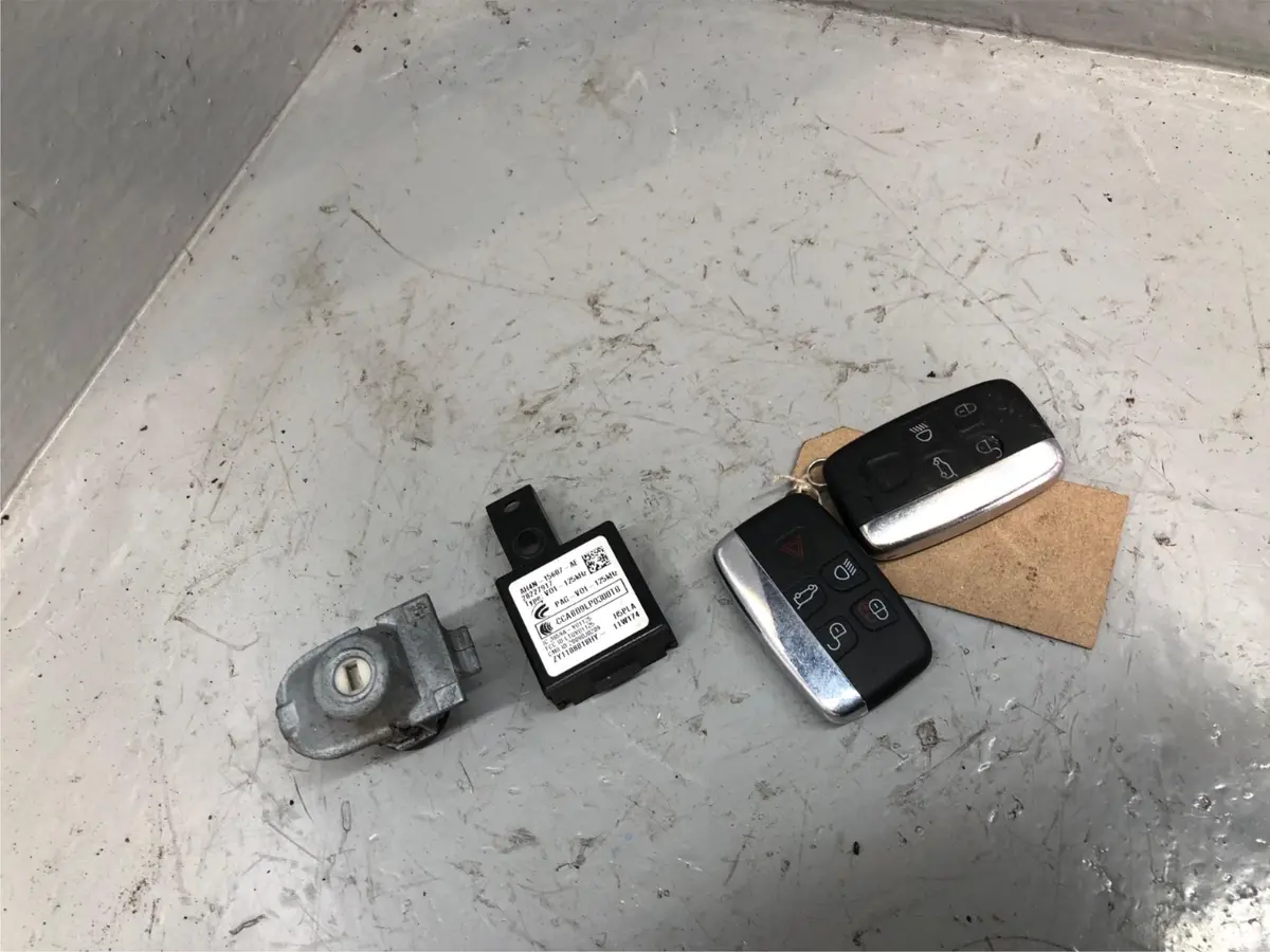 Discovery 4 Key Remotes And Blades With Door Lock Land Rover 2009 To 2014 L17036 2