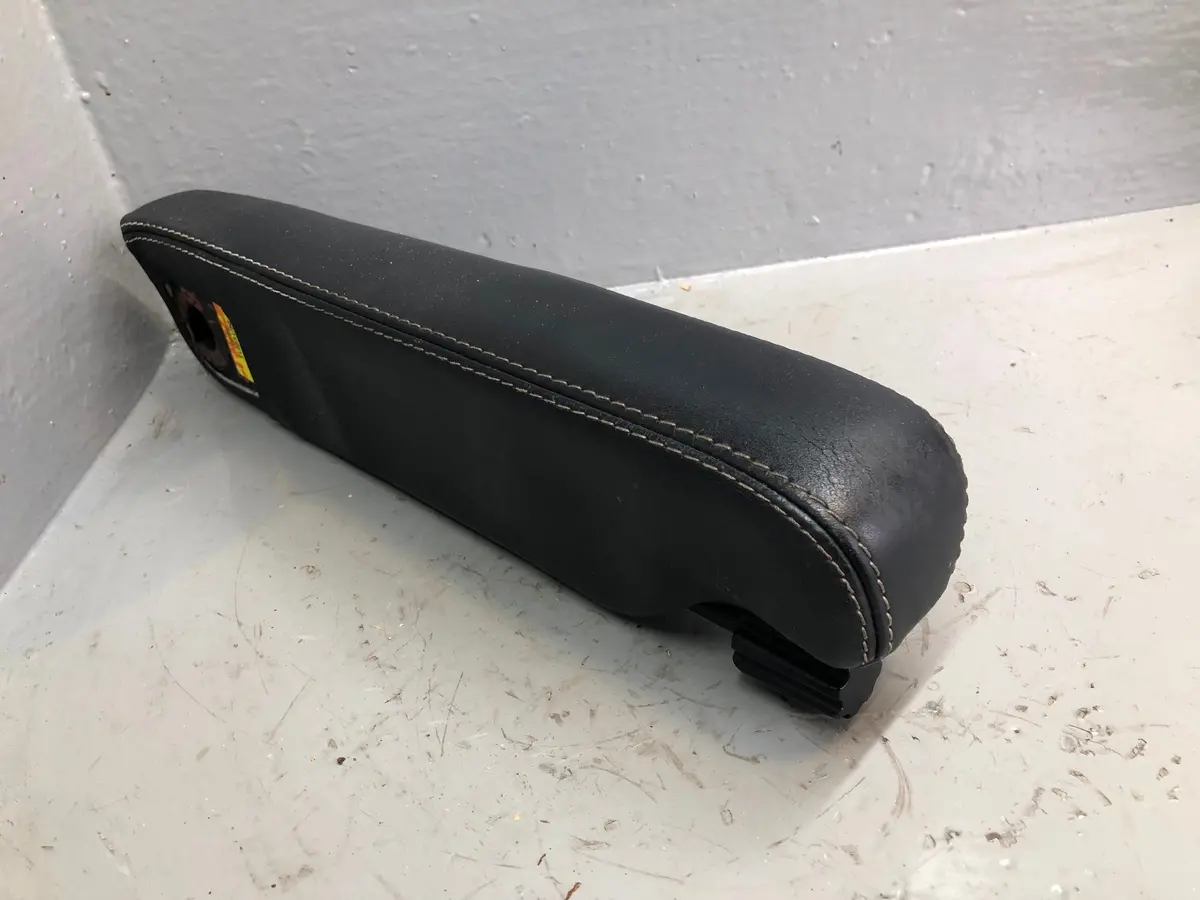 Range Rover Sport Armrest Black Leather Off Side Front Driver L320 L17026 1