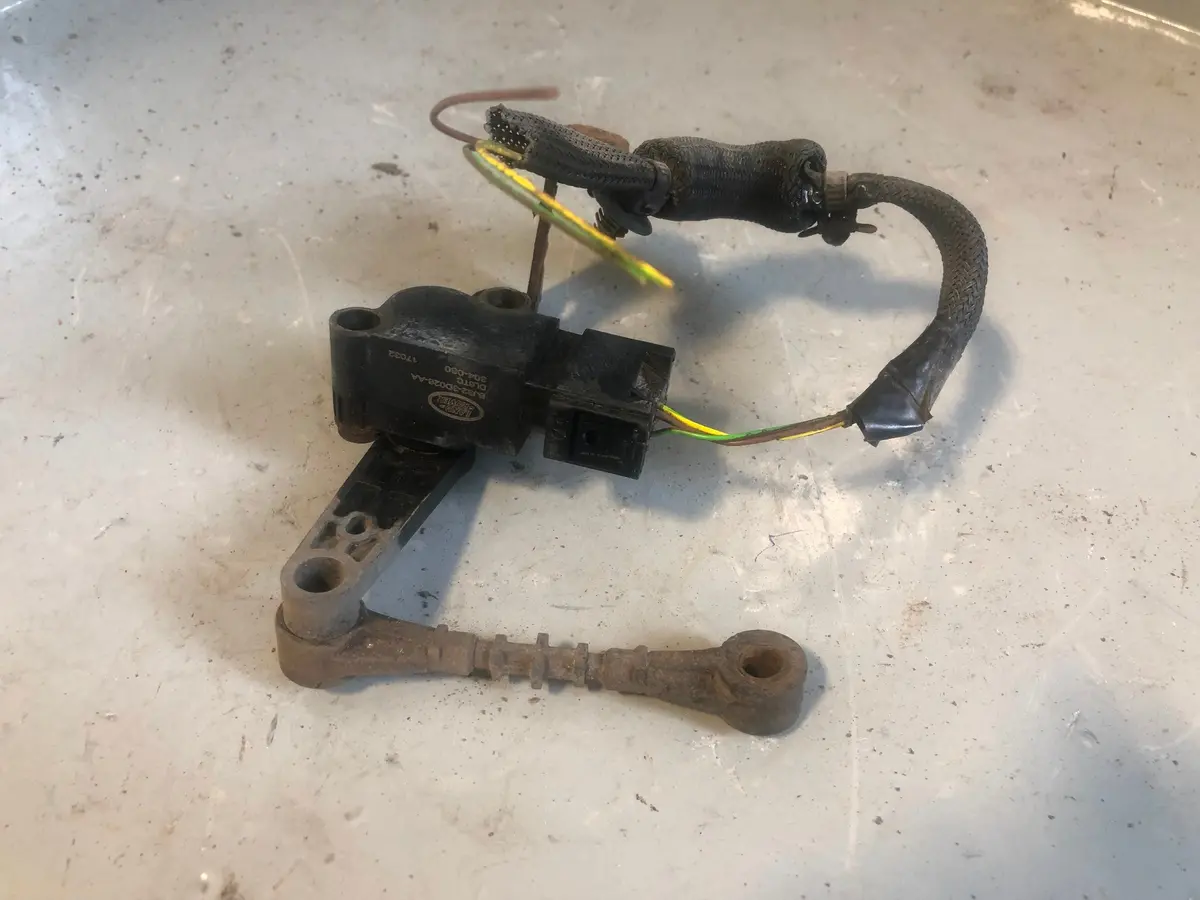 Discovery Sport Ride Height Sensor Bj32-3D026-Aa Rear Left L550 Land Rover 1