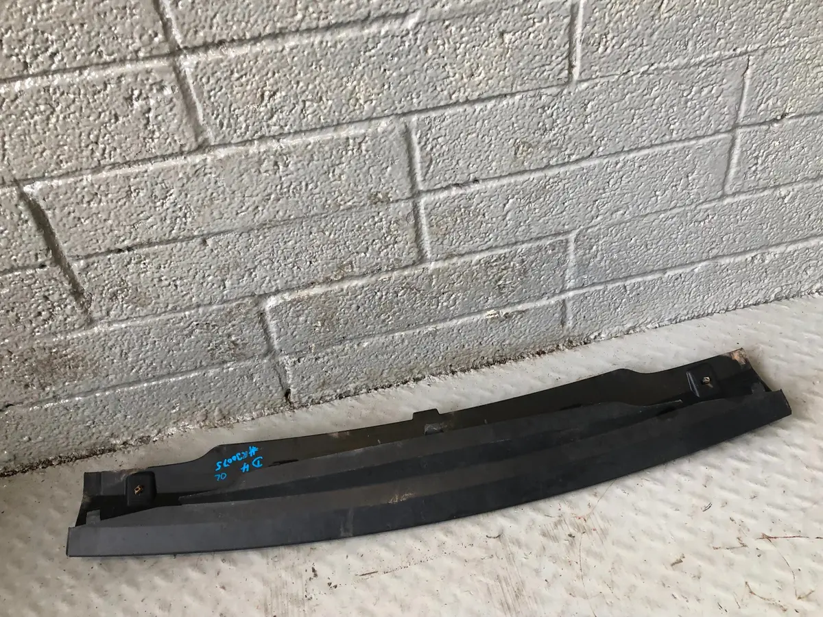 Discovery 4 Front Bumper Tow Eye Cover Ah22-17K950-Ab Land Rover K30075 2