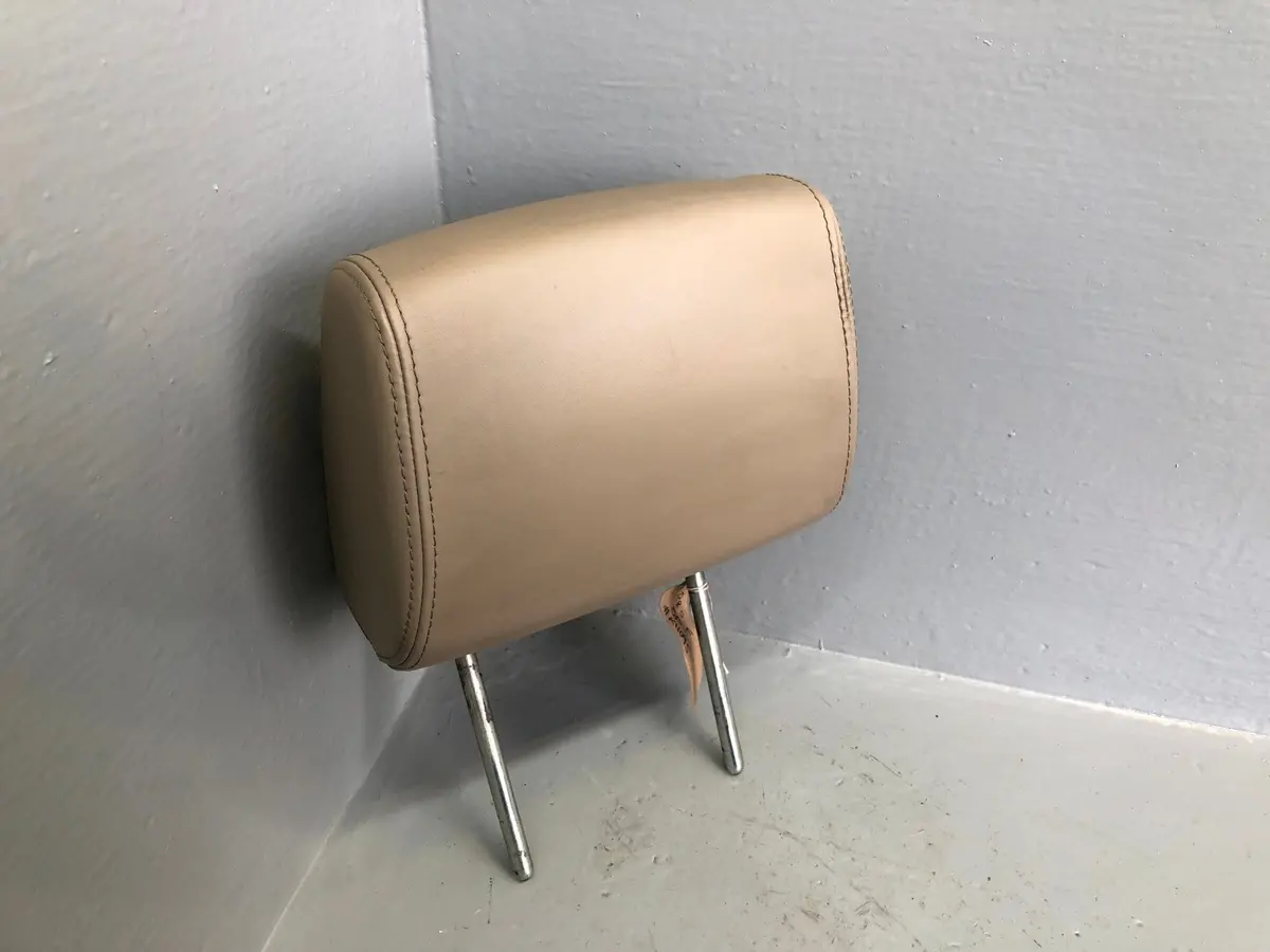 Range Rover Sport Headrest Front Off Side Almond Leather L320 Facelift K11095 2
