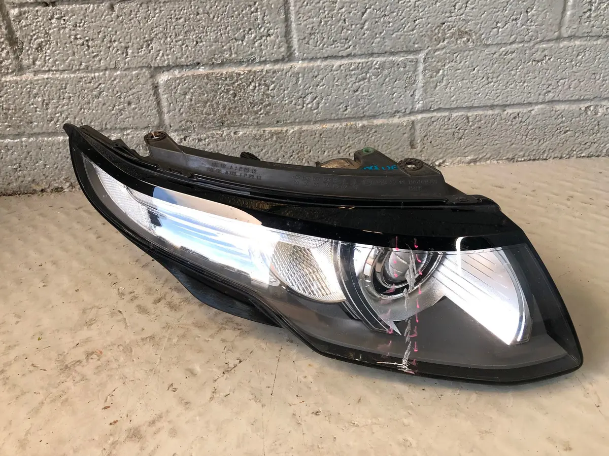 Range Rover Evoque Headlight Off Side Halogen Bj32-13W029-Ae L538 L27105 1