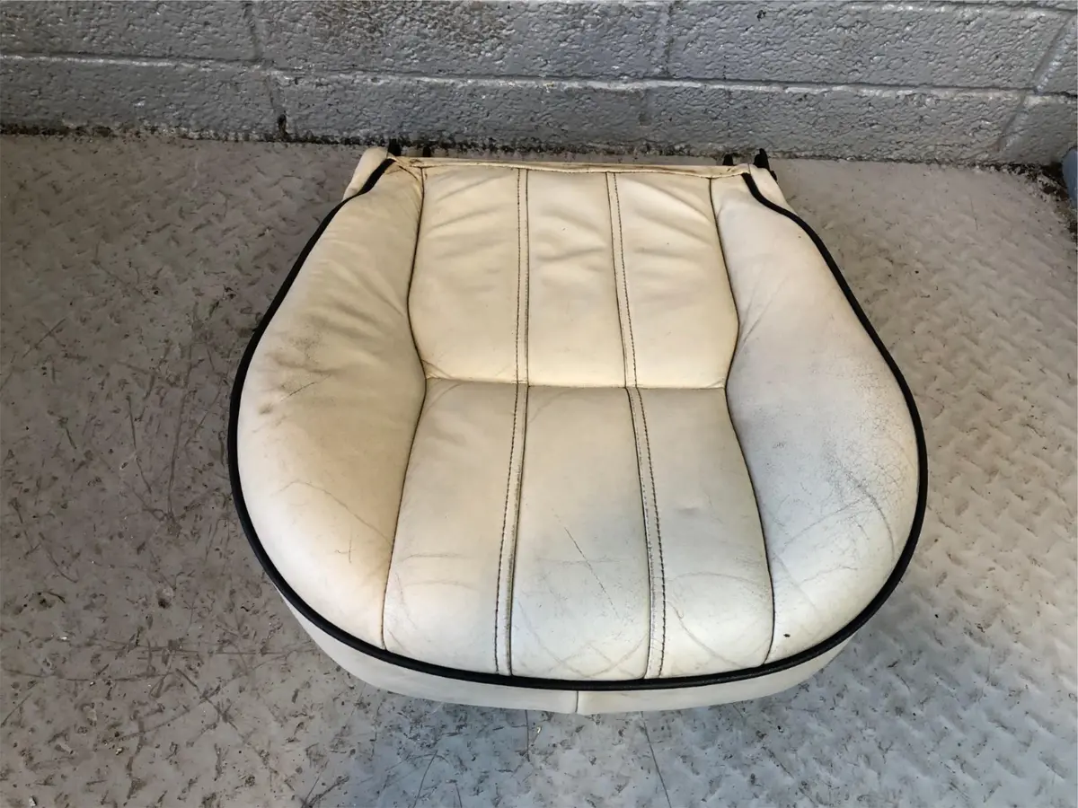 Range Rover L322 Seat Padded Base Near Side Front Ivory Leather Facelift R27115 1