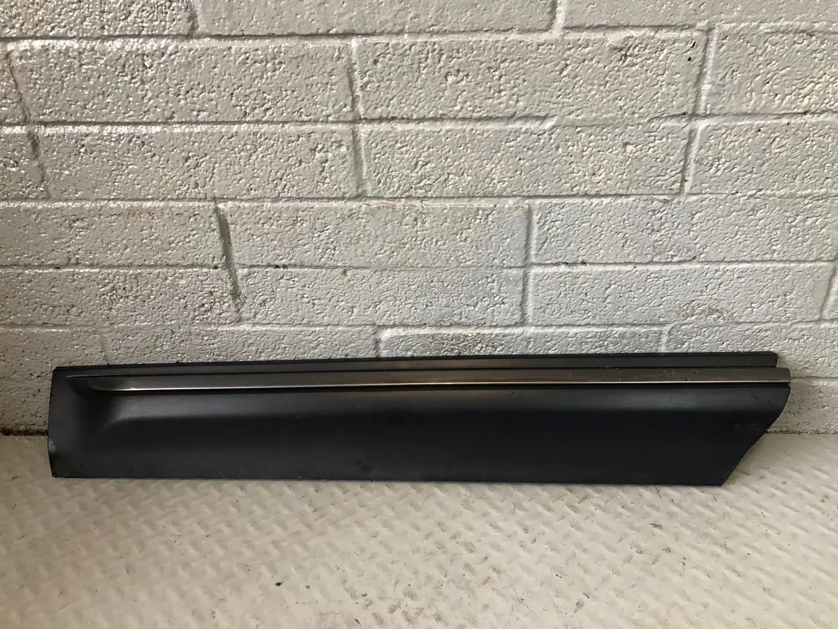 Range Rover Evoque Door Moulding Trim Near Side Left Silver Black L538 3 Door 1