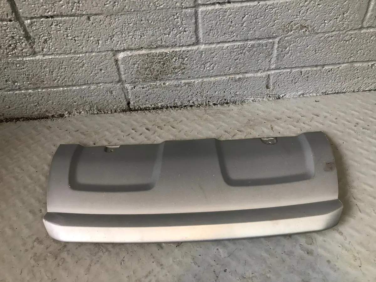 Range Rover Evoque Tow Eye Cover Front Bumper Bj32-17F011-Ad 2011 To 2015 L27105 1
