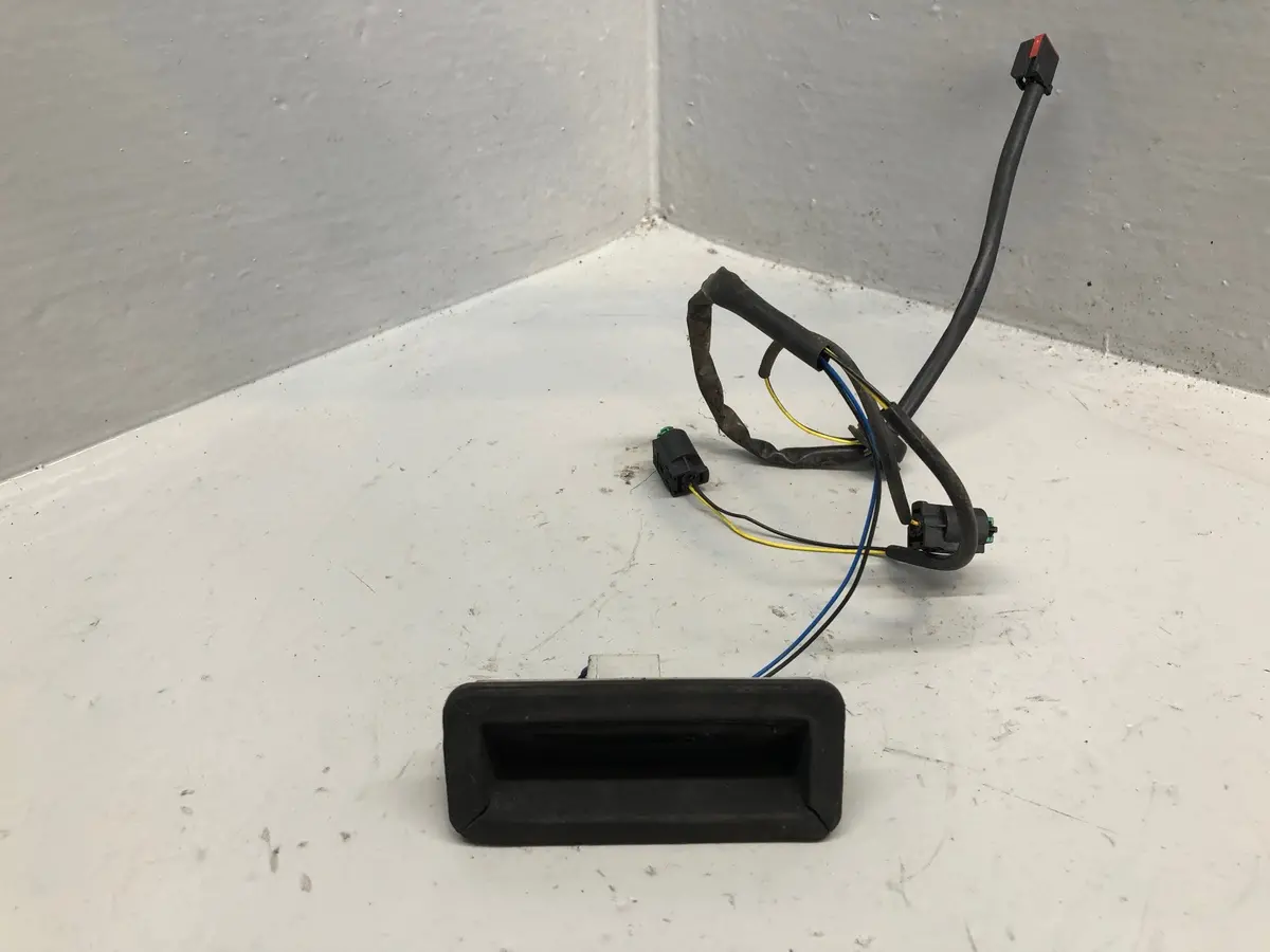 Freelander 2 Tailgate Release Micro Switch Land Rover L359 2006 To 2011 1