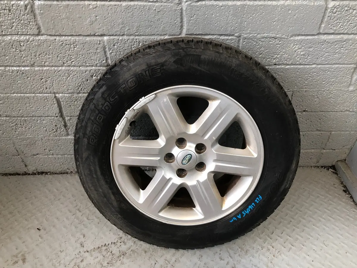 Freelander 2 Alloy Wheel And Tyre 17" Land Rover 225/65R17 2006 To 2015 L16095a 1