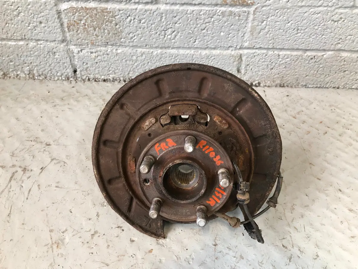 Freelander 2 Rear Hub Near Side Assembly With Abs Sensor 2006 To 2014 R17036 1