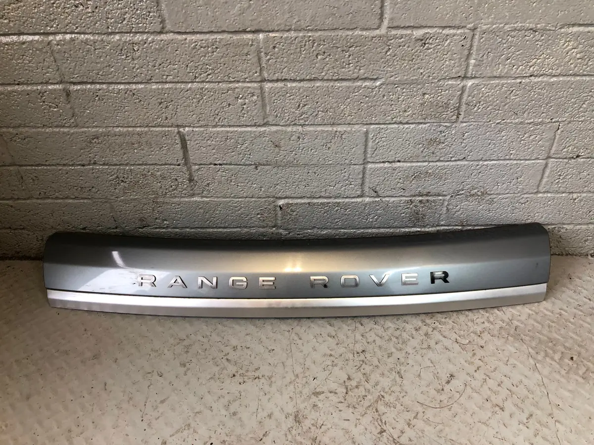 Range Rover Sport Tailgate Trim Orkney Grey Lrc 949 Facelift L320 2011 To 2013 1