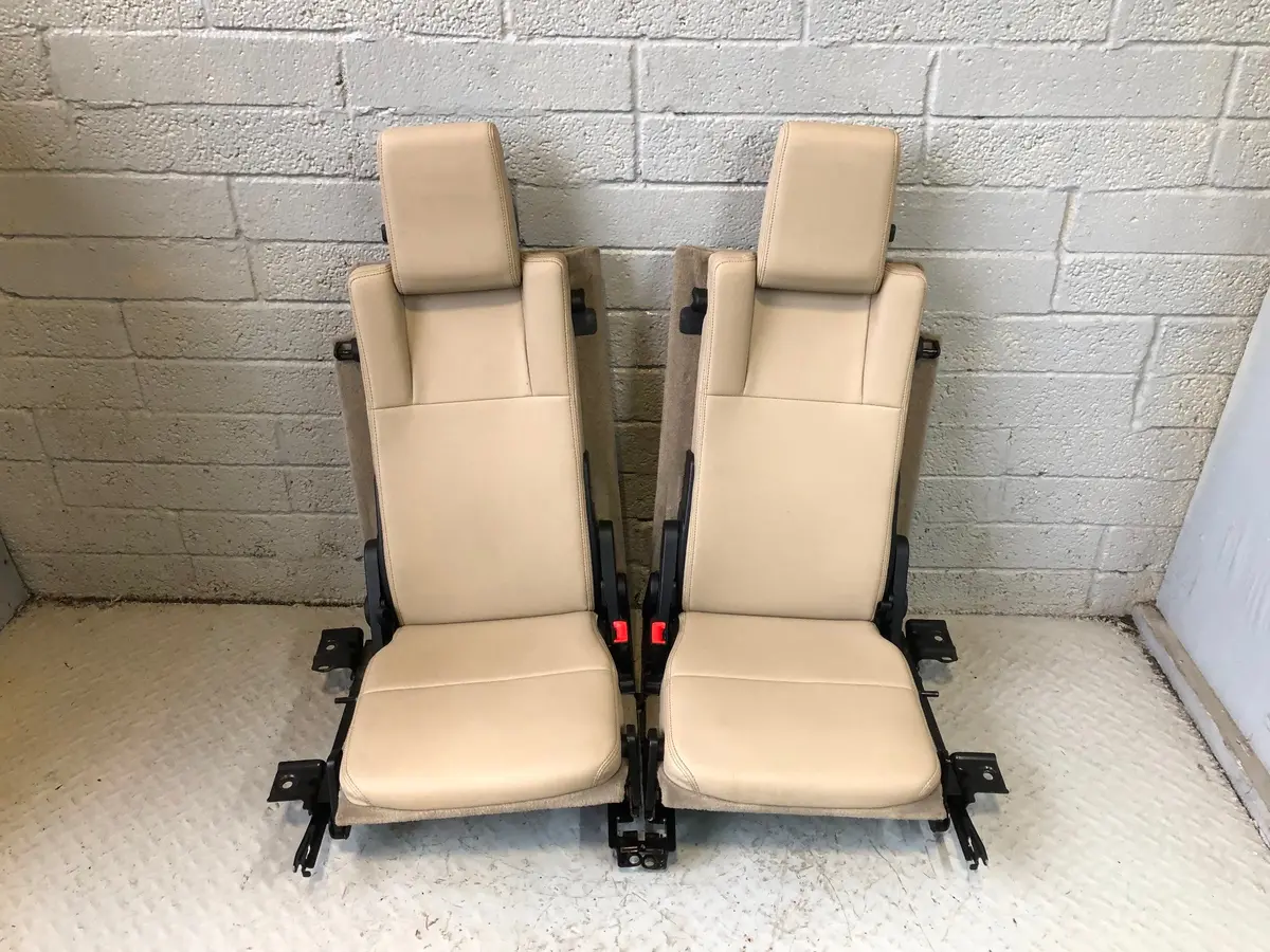 Discovery 4 Seats Rear 3Rd Third Row In Almond Land Rover 2009 To 2016 L05125 1