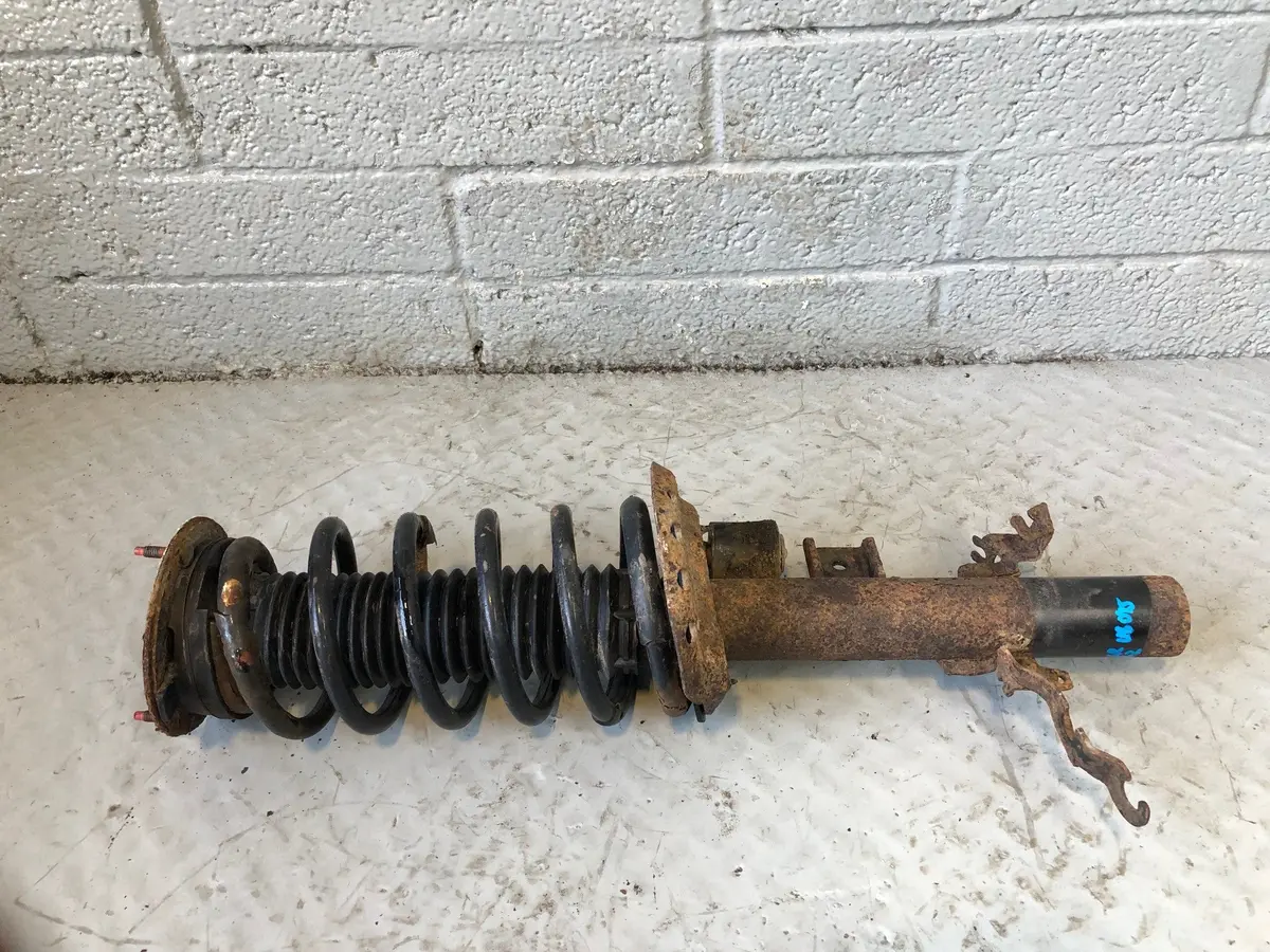 Freelander 2 Suspension Strut Shock Absorber Off Side Rear L359 Land Rover 1