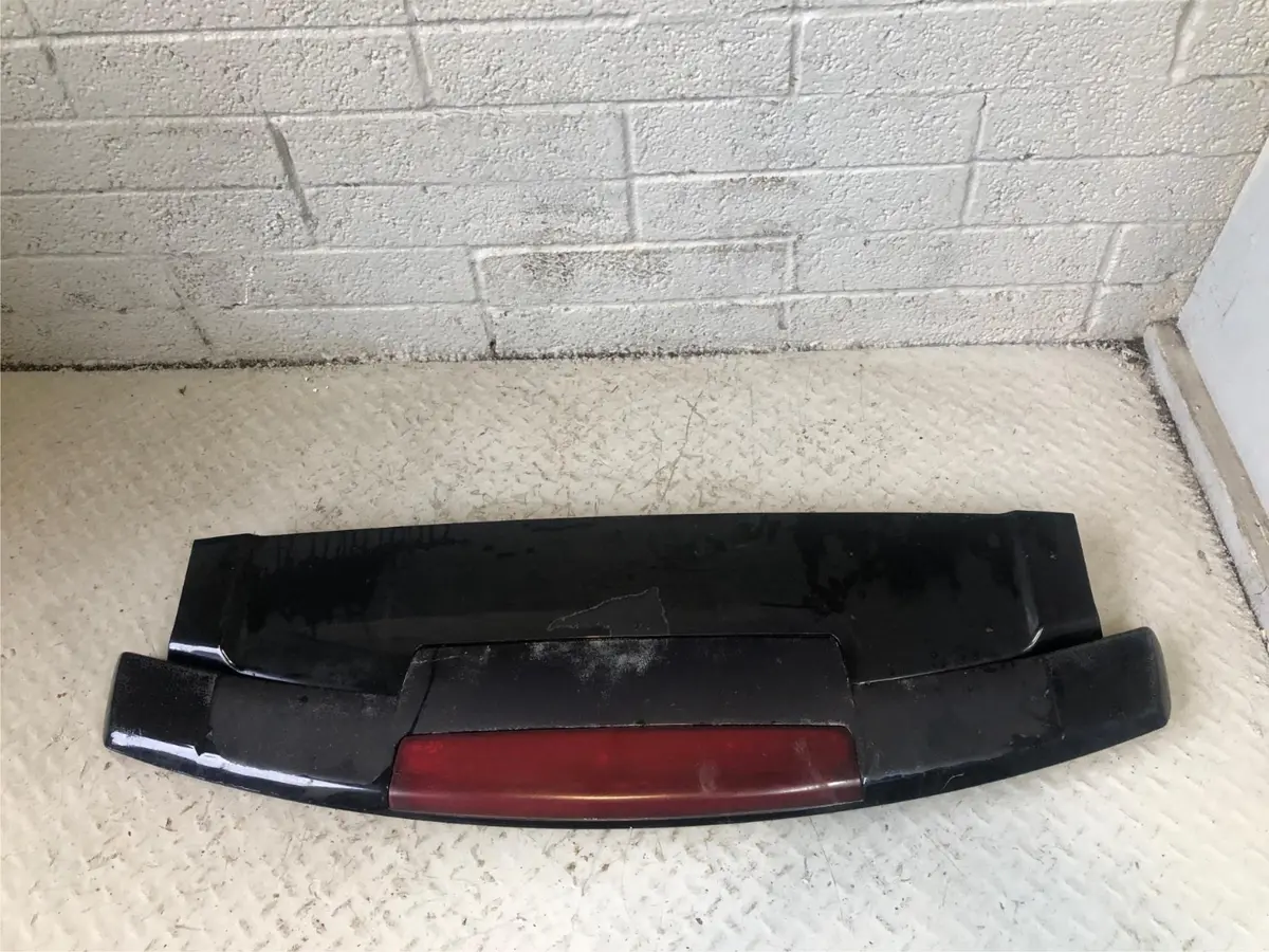 Range Rover L322 Rear Spoiler In Mariana Black Overfinch 2006 To 2012 R27115 1