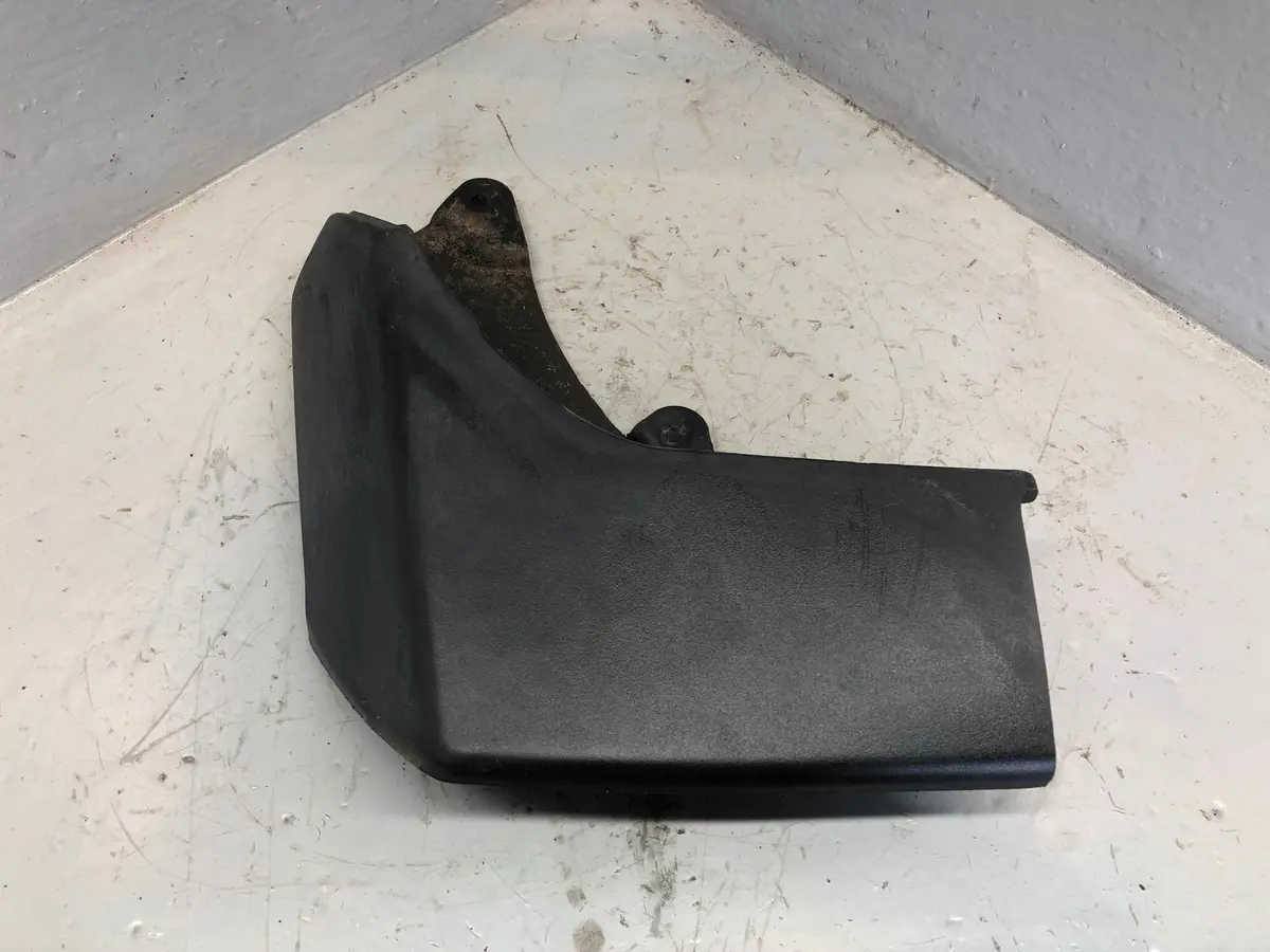 Discovery 4 Mud Flap Guard Near Side Front Land Rover 2009 To 2016 L17036 1