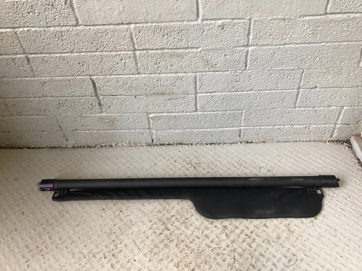 Discovery 2 Load Cover Parcel Shelf Retractable In Black Land Rover R19026 1