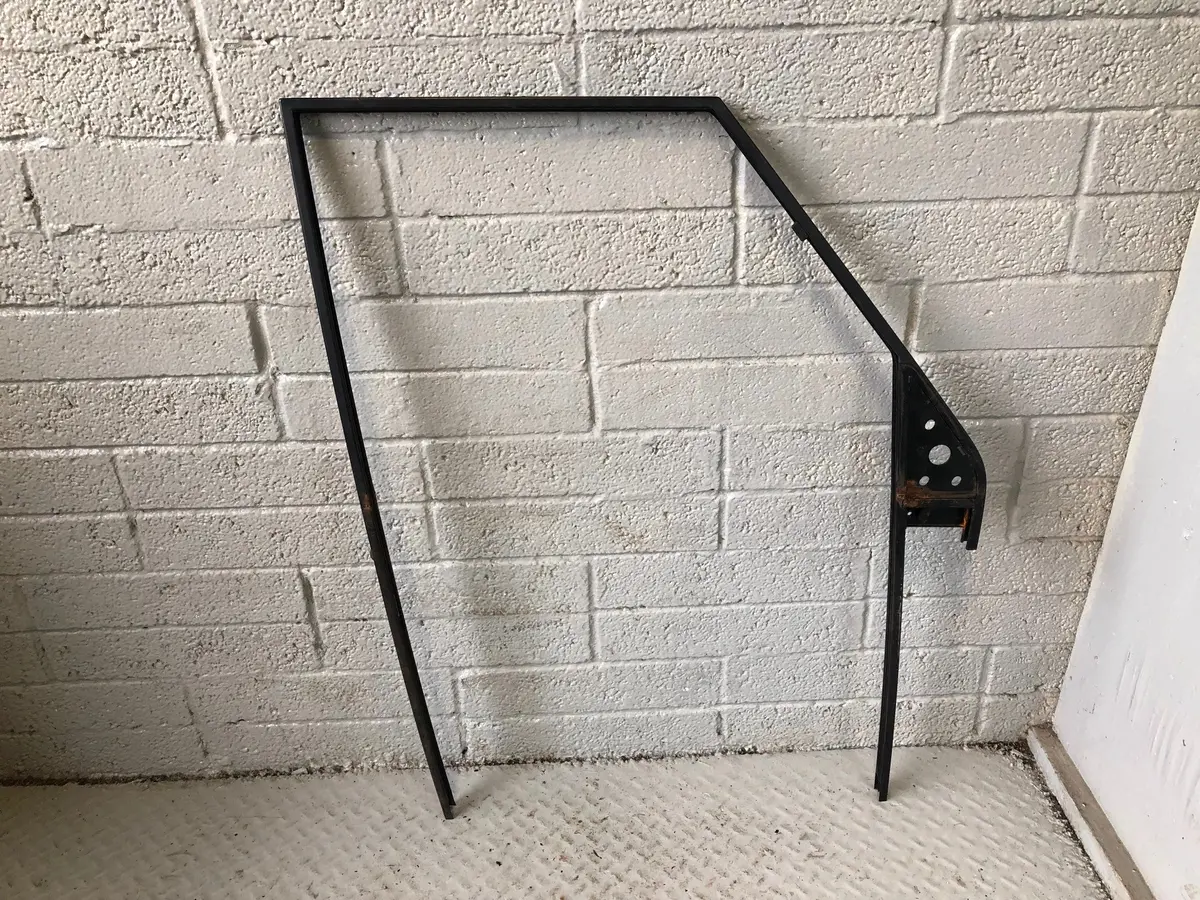 Discovery 2 Door Frame Window Off Side Front Land Rover 1998 To 2004 R19026 1