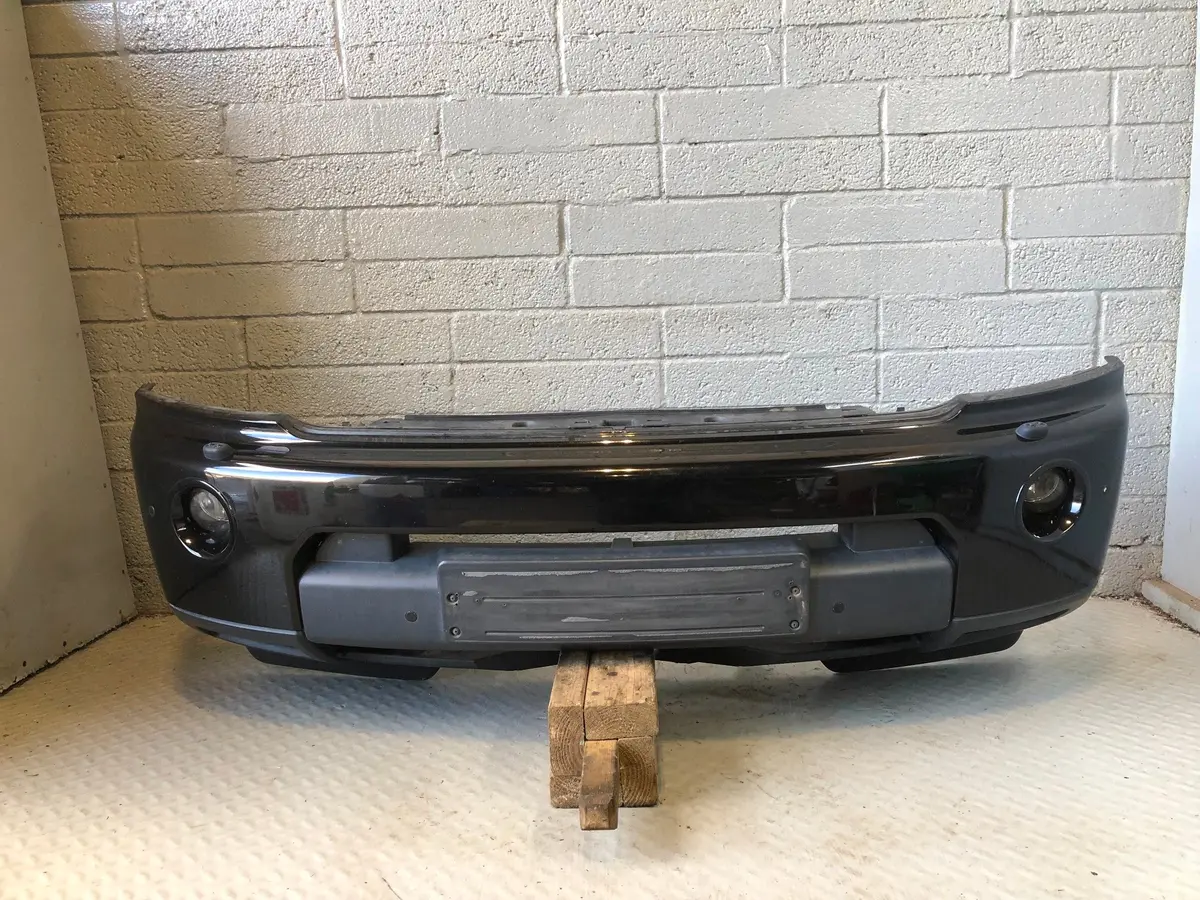 Discovery 4 Front Bumper Santorini Black Land Rover 2009 To 2014 L17036 1