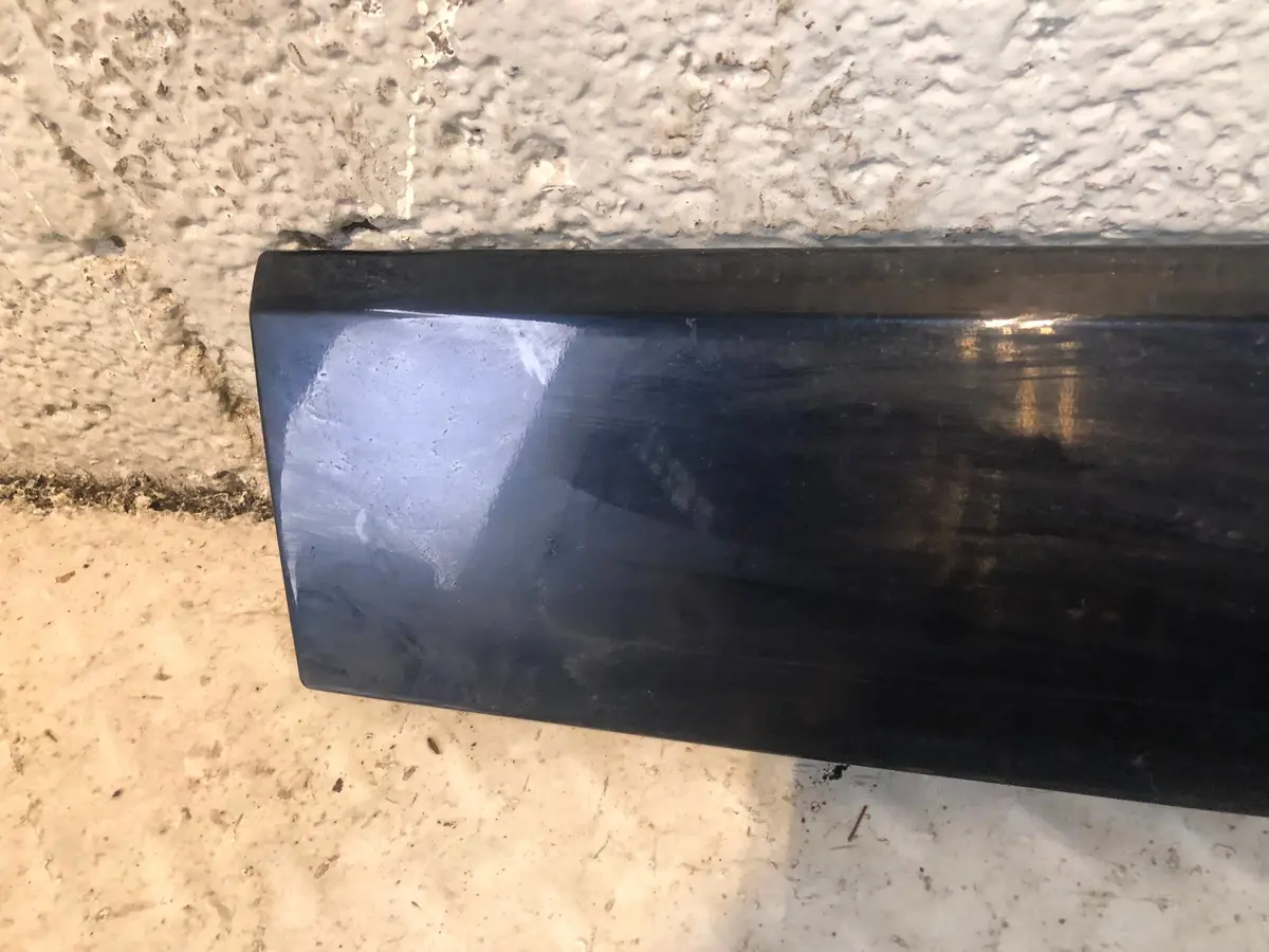Discovery 4 Tailgate Trim External Lower Buckingham Blue Land Rover 2009 To 2014 2