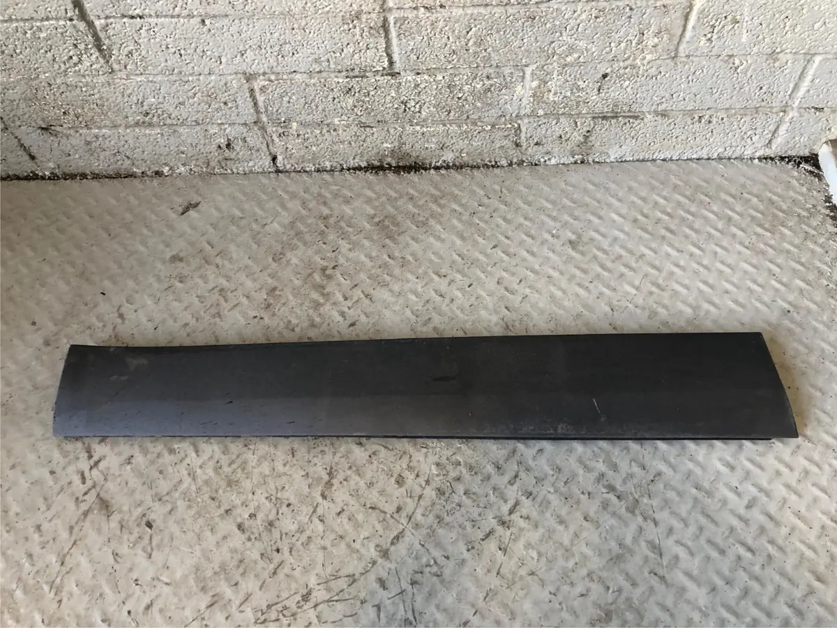 Discovery Sport Lower Door Moulding Trim Near Side Front L550 Land Rover 1