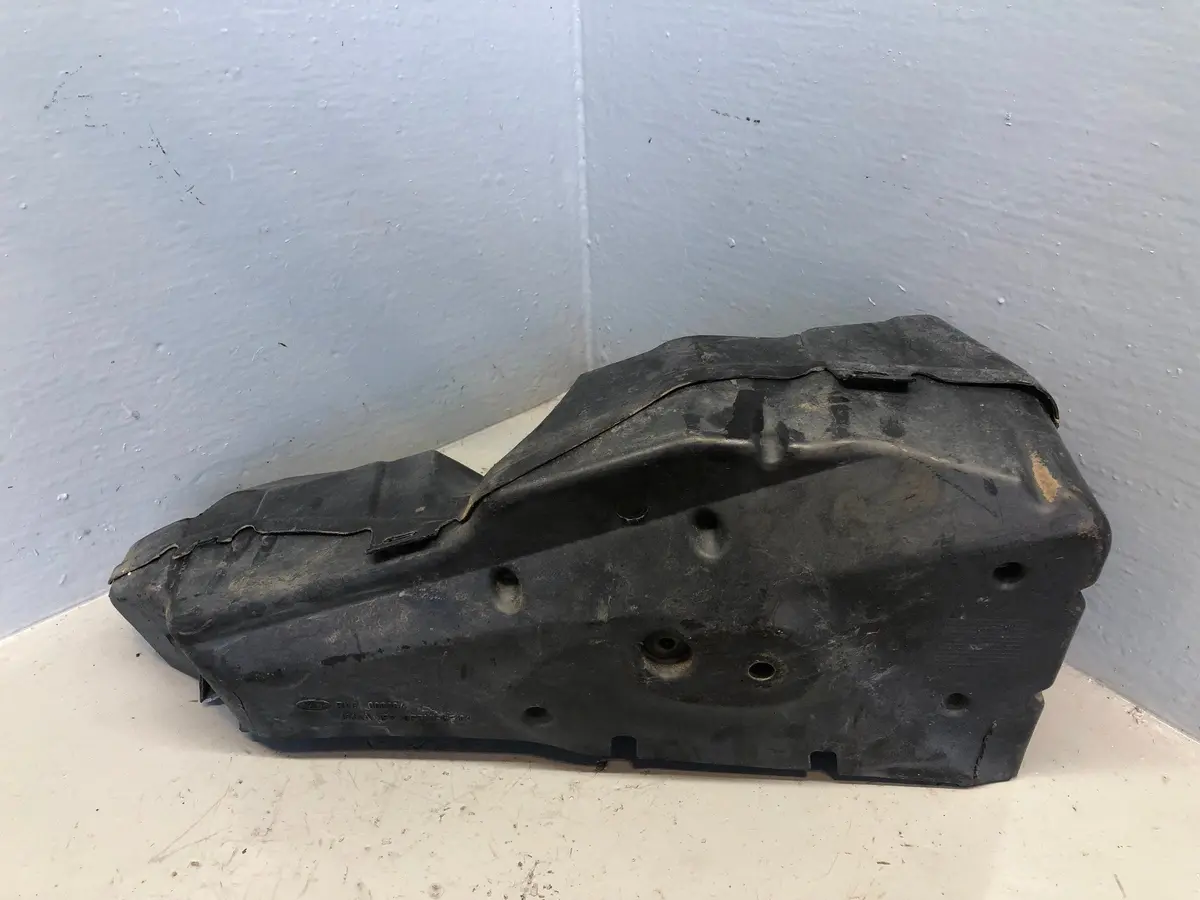 Discovery 3 Air Suspension Compressor Housing Hitachi Range Rover Sport D17036 1