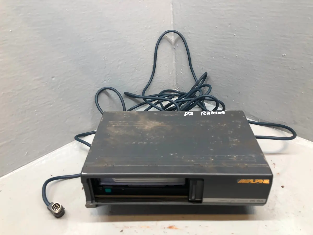 Discovery 2 Multi Cd Changer Alpine Magazine 1998 To 2004 Land Rover R28105 1