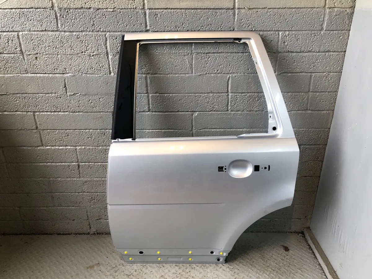 Freelander 2 Door Near Side Rear Indus Silver Land Rover 2006 To 2014 R22016 1