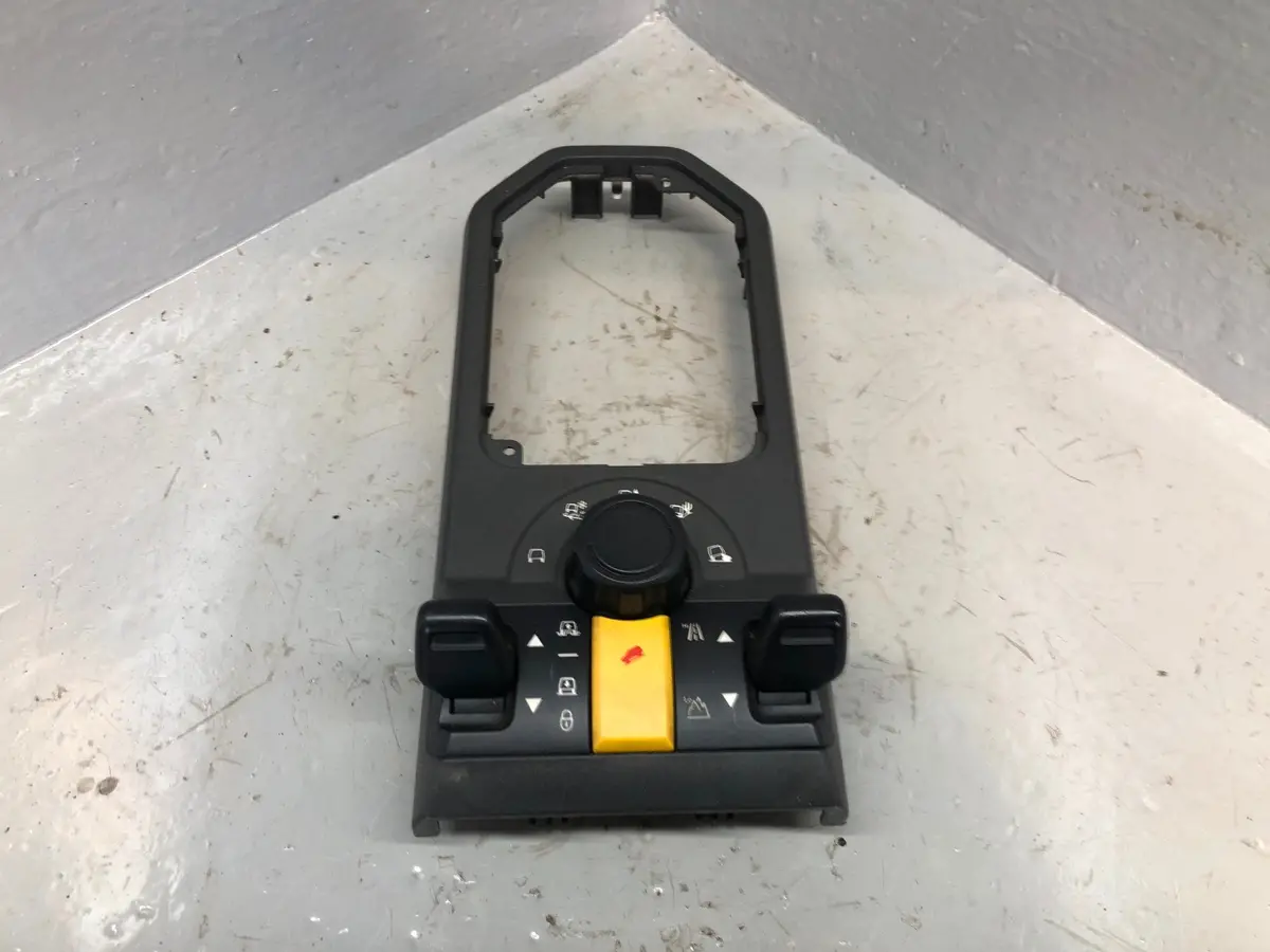 Discovery 3 Terrain Settings Panel Switch Air Suspension Yud501590wux 1