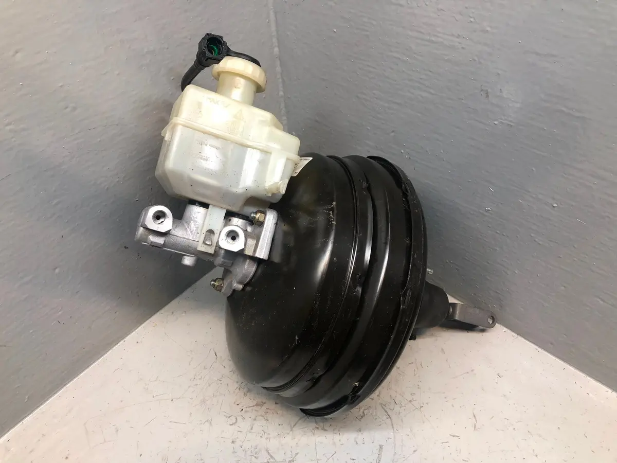 Discovery 3 Brake Servo And Master Cylinder Sjj500010 Auto Land Rover 1