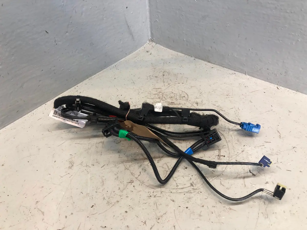 Discovery 4 Ice Sat Nav Wiring Loom Ah22-18N802-Cc Land Rover 2009 To 2016 1