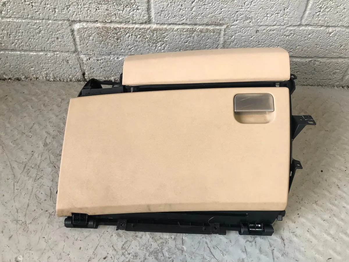 Discovery 4 Glove Box Upper And Lower In Almond Land Rover 2009 To 2016 L05125 1