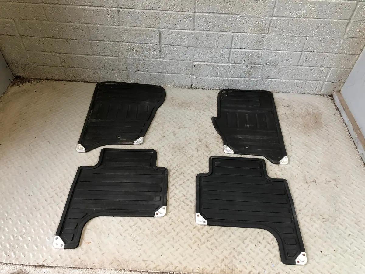 Range Rover Sport Floor Mats Rubber Heavy Duty L320 2005 To 2013 L20016 1