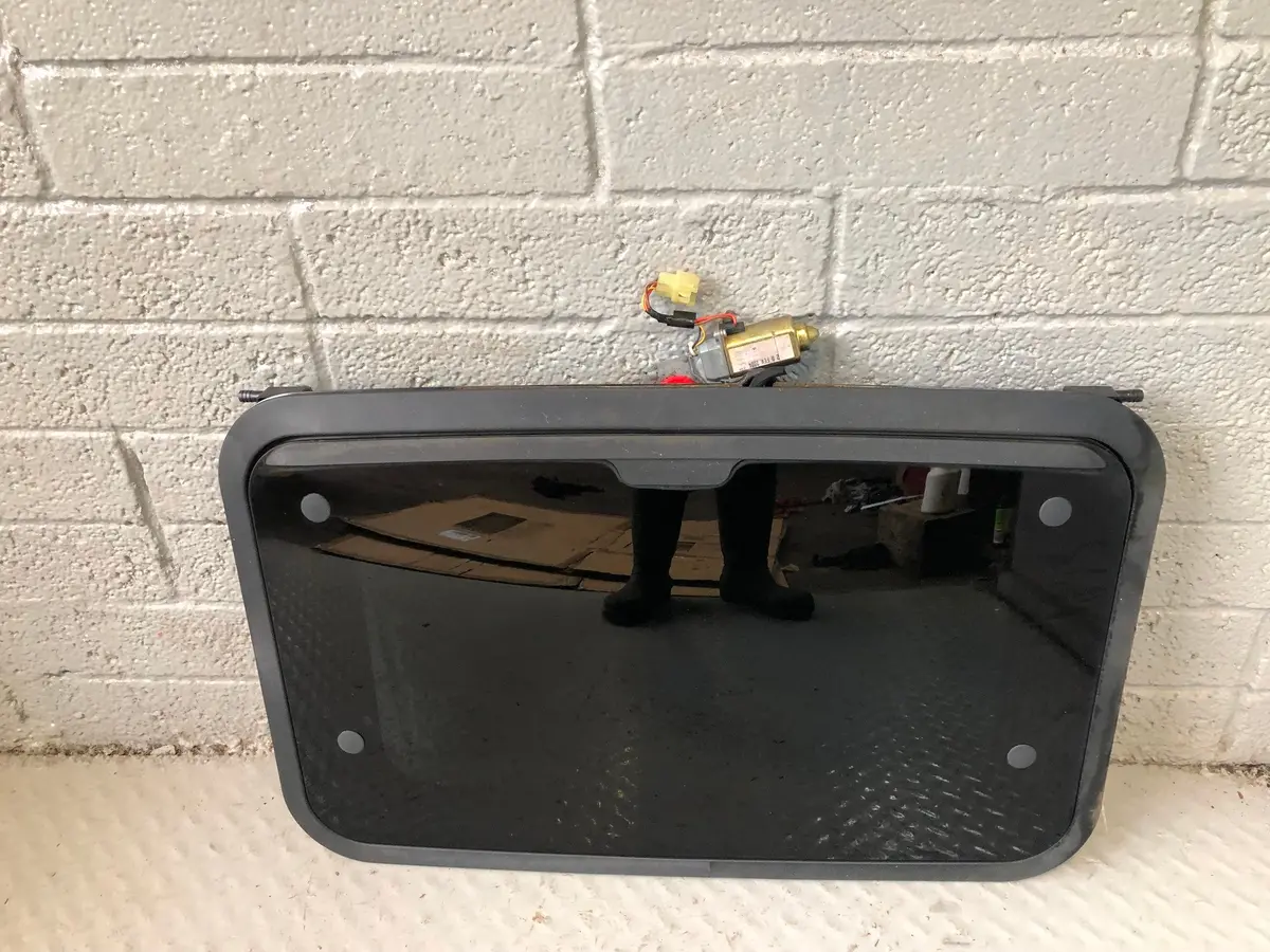 Discovery 2 Sunroof For Front Or Rear Eed101471 Electric Motor Land Rover R19026 1