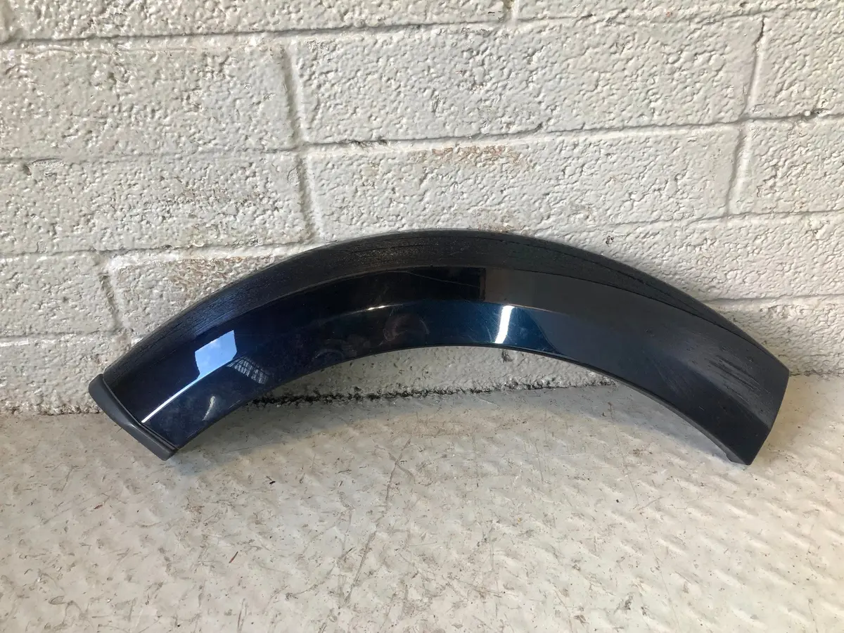 Discovery 4 Arch Trim Off Side Rear Quarter Buckingham Blue Lrc 796 2009 To 2016 1