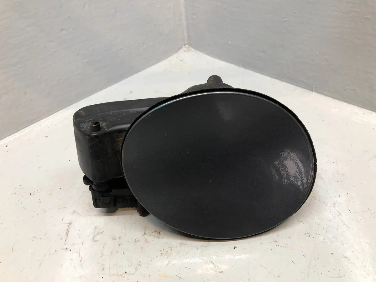 Range Rover Evoque Fuel Flap With Mechanism Corris Grey L538 2011 To 2018 1