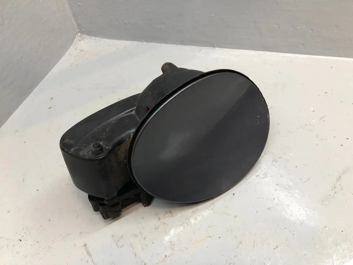 Range Rover Evoque Fuel Flap With Mechanism Corris Grey L538 2011 To 2018 2