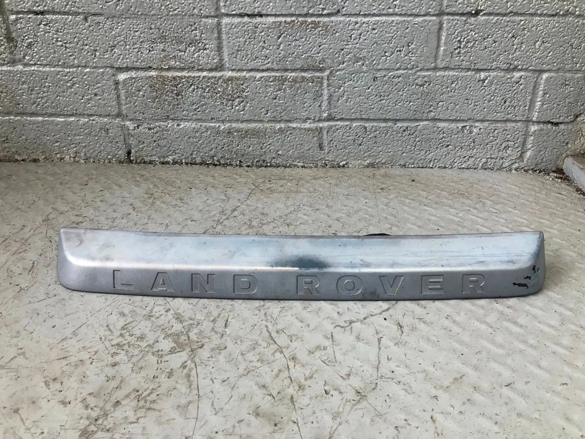 Freelander 2 Tailgate Handle Number Plate Lights Land Rover 2006 To 2011 R09125 1